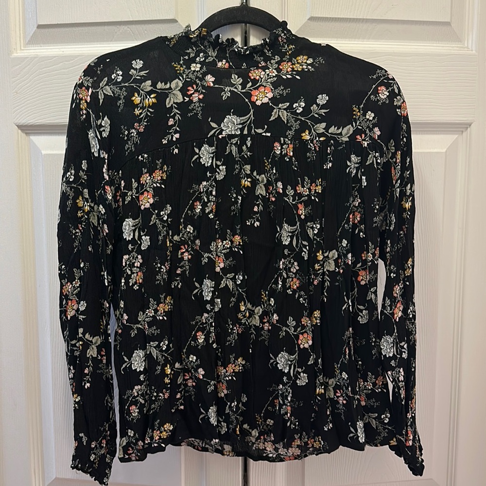Floral long sleeve turtle neck top
